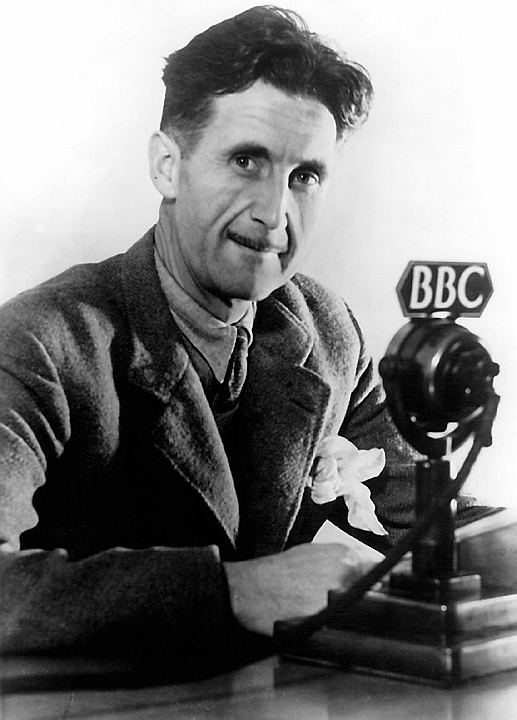 George Orwell 2.jpg - Opinionista politico e culturale, noto per due romanzi scritti negli anni quaranta: l'allegoria politica de La fattoria degli animali e 1984, che descrive i meccanismi totalitari di controllo del pensiero.